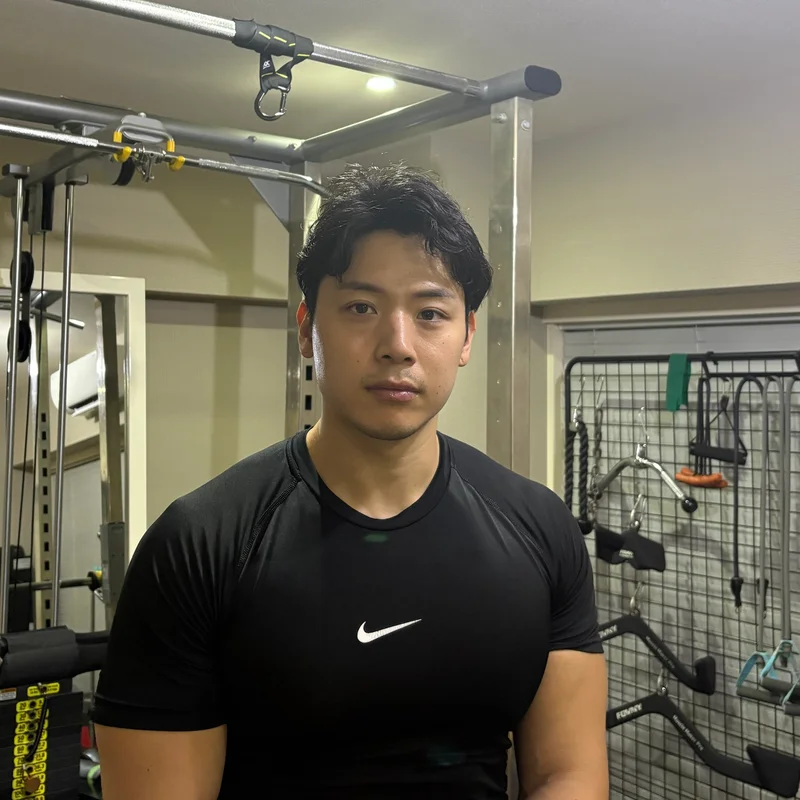 パーソナルジムWORKOUTHOLIC田町・三田店の石川トレーナー